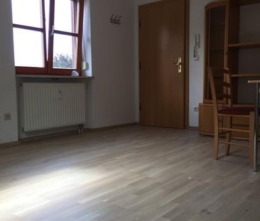Schöne 1- Zimmer DG- Wohnung in München-Harthof - Foto 2