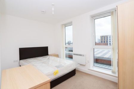 2 bedroom apartment to rent - Photo 5