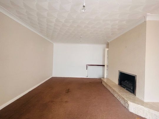 Carron Crescent, East Dunbartonshire, Bishopbriggs, G64 1HE - Photo 1