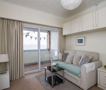 3 bedroom apartment to rent - Photo 2