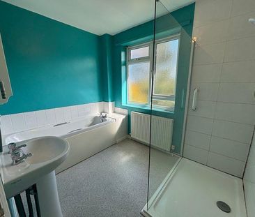 4 bedroom detached house to rent - Photo 6