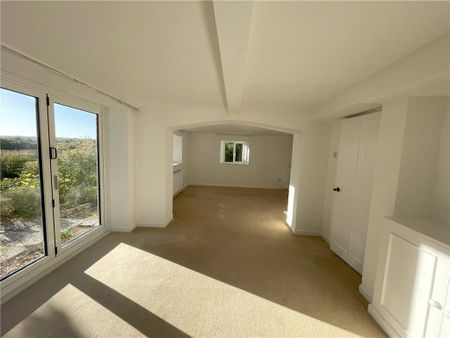 4 bedroom detached house to rent - Photo 4