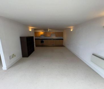 3 bedroom apartment to rent - Photo 4