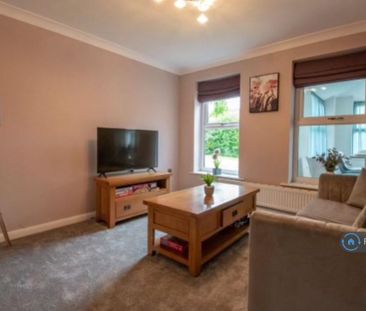 5 bedroom detached house to rent - Photo 1