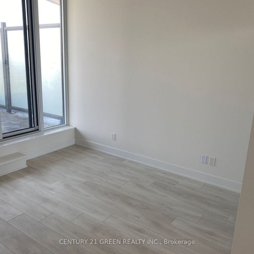 For Lease - 297 Oakwalk Drive Unit# 315, Oakville, Ontario - Photo 1