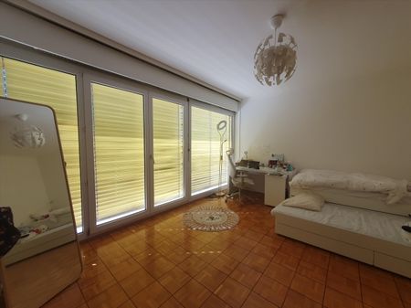 Apartment - Photo 2