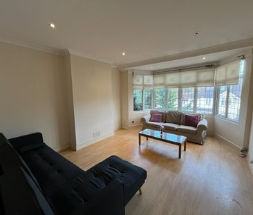 2 Bed Flat, Hurstwood Road, NW11 - Photo 4