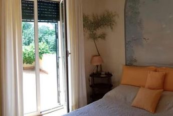 Appia Antica: Luxurious, fully furnished Villa with 5 Bedrooms, 5 baths, large private garden and swimming pool. Beautiful home is lush green setting close to the center. # 651