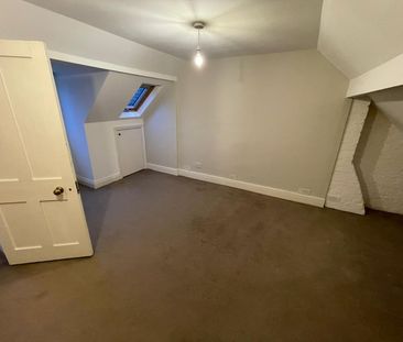 2 Bed Maisonette, Amesbury Avenue, SW2 - Photo 2