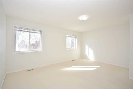 For Lease - 22 Berkindale Court, Brampton, Ontario - Photo 2
