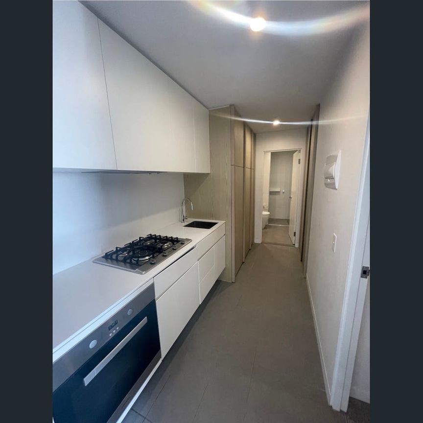 One Bedroom Apartment - Photo 1