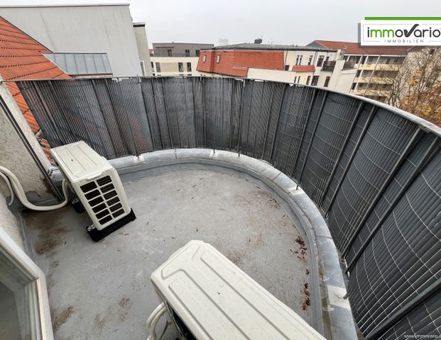 Attraktive 2-Raum Maisonette-Wohnung mit 2 Balkonen, Einbauküche und Tageslichtbad in ruhiger Lage! - Foto 1