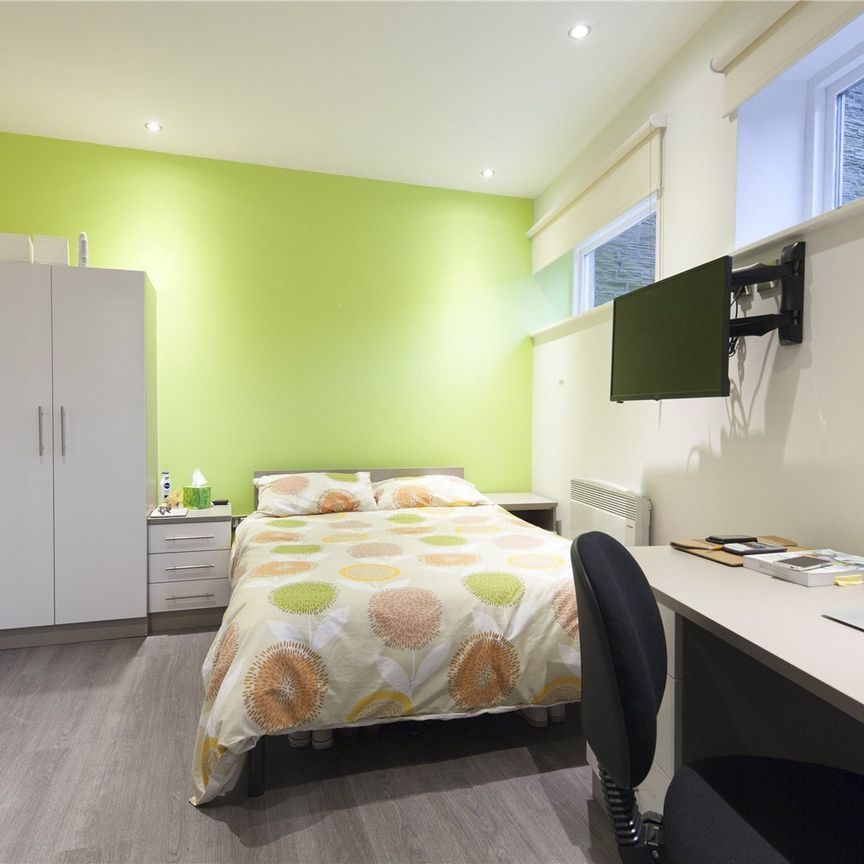 Luxus Studios, Huddersfield, HD1 - Photo 1