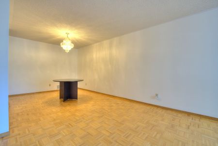 For Lease - 128 Loganberry Crescent Unit# Cres, Toronto, Ontario - Photo 3