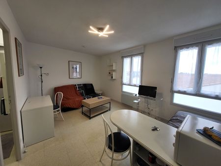 Location Appartement 1 pièce 26m² - Photo 5