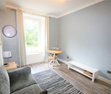 West Norton Place, Abbeyhill, Edinburgh - Photo 3