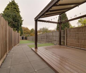 3 bedroom terraced house to rent - Photo 2