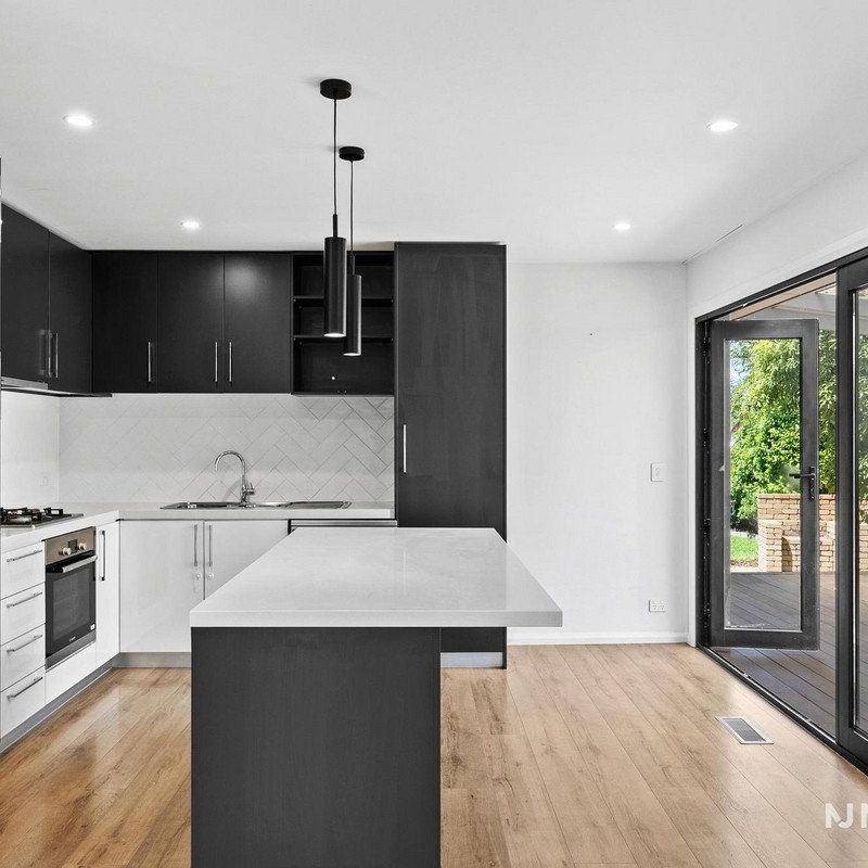 8 Kenwood Crescent, RINGWOOD - Photo 1