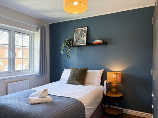 4 Bed Semi-Detached House, Edgewood Road, M9 - Photo 1