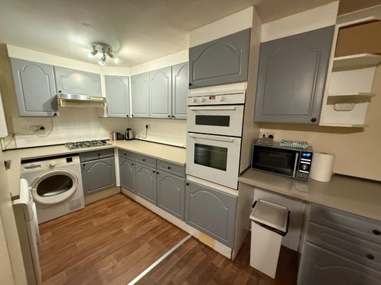 Clifton Place, Plymouth - Photo 1