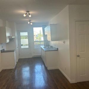 4 1/2 Rosemont-La-Petite-Patrie - Photo 2