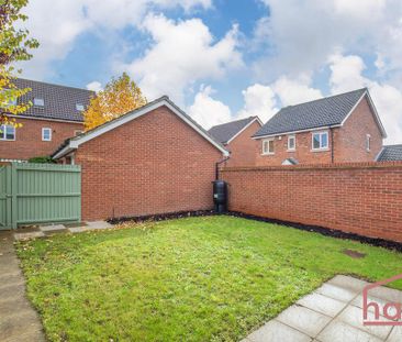 3 bedroom semi-detached house to rent - Photo 3