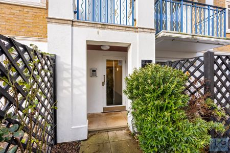 Hamilton Court, Brighton Marina Village - Photo 5