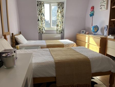 5 bedroom townhouse to rent - Photo 2