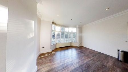 Knighton Drive, Leicester - Photo 2