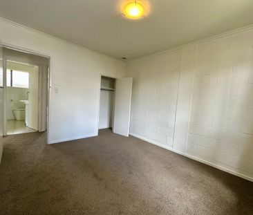Unit 1, 288 Rosebank Road, Avondale, Auckland - Photo 6