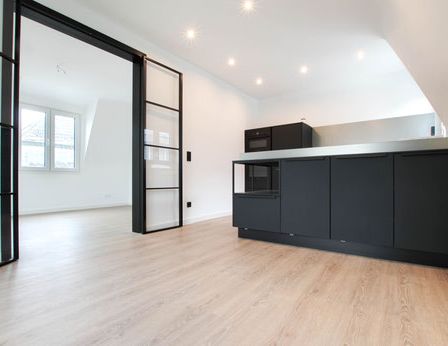 Stylische Wohnung mit traumhafter Terrasse und Skylineblick im Malerviertel - Photo 1