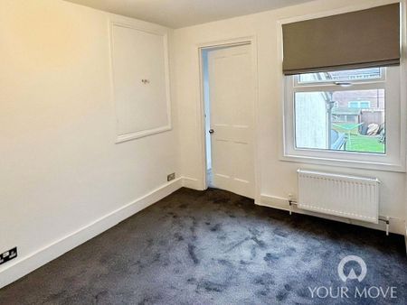 3 bedroom terraced house to rent - Photo 3