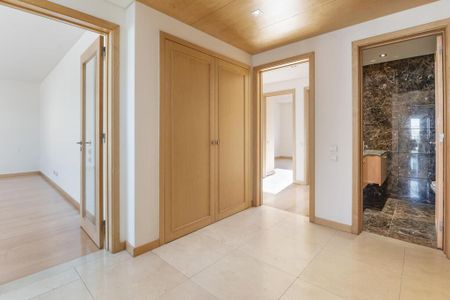 3 Bedroom Apartment with a view, Fórum Oeiras, Oeiras - Photo 3