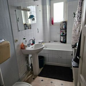 Location Appartement 2 pièces 29m² - Photo 2