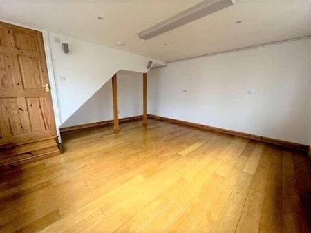 Tudor Gardens, Machen, Caerphilly, CF83 - Photo 2