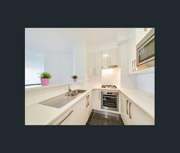 Two bedrooms with a large Study room!!! - Photo 3