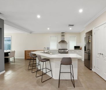 18 Acacia Circuit, Warriewood NSW 2102 - House For Rent | Domain - Photo 6