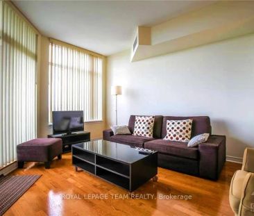 2002 - 570 LAURIER AVENUE W - Photo 1