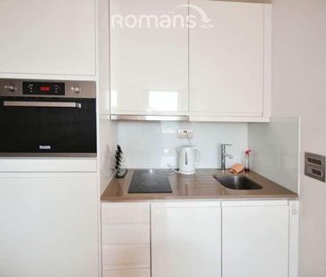 Skyline, High Street, Slough, SL1 - Photo 6