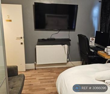 1 bedroom in a house share to rent - Photo 5