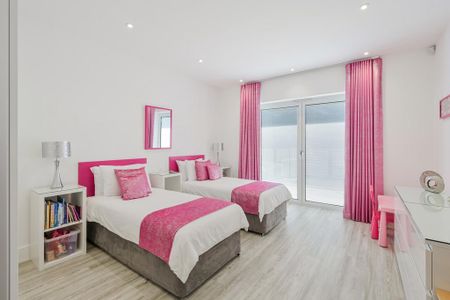 4 bedroom detached house to rent - Photo 4