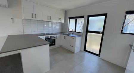 Beautiful 2 bedroom property - Photo 3