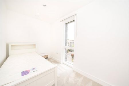 5 bedroom end of terrace house to rent - Photo 4