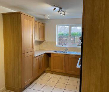 Bayberry Close, Bury St. Edmunds, Red Lodge - Photo 5