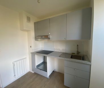 Location Appartement 3 pièces 55m² OULLINS 69600 - Photo 3