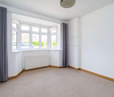 Oakington Avenue, Little Chalfont, HP6 - Photo 1