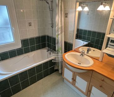 Location Appartement 3 pièces 73m² - Photo 6