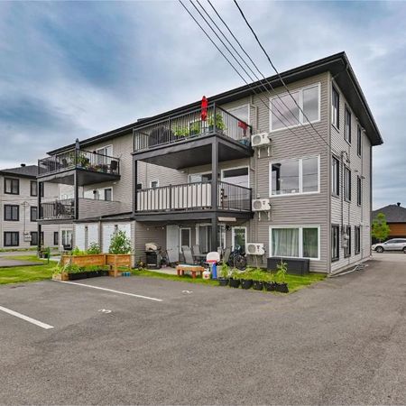 Magnifique condo/appartement 5 1/2 neuf à Mirabel (St-Augustin) - Photo 4