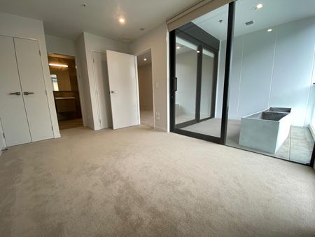 2 Bedroom Apartment, Epsom - Photo 5