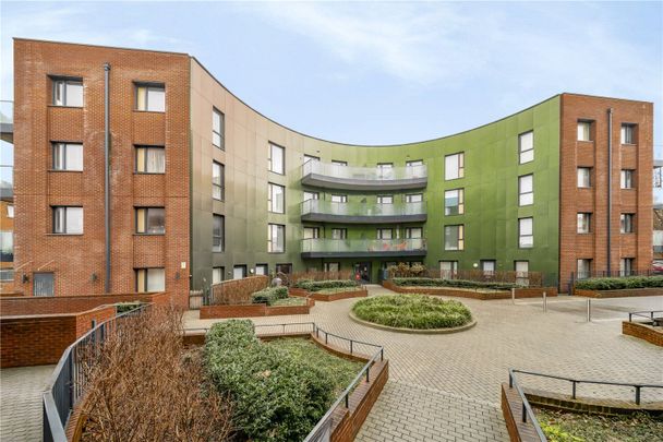 Beames Road, Stonebridge, NW10 - Photo 1
